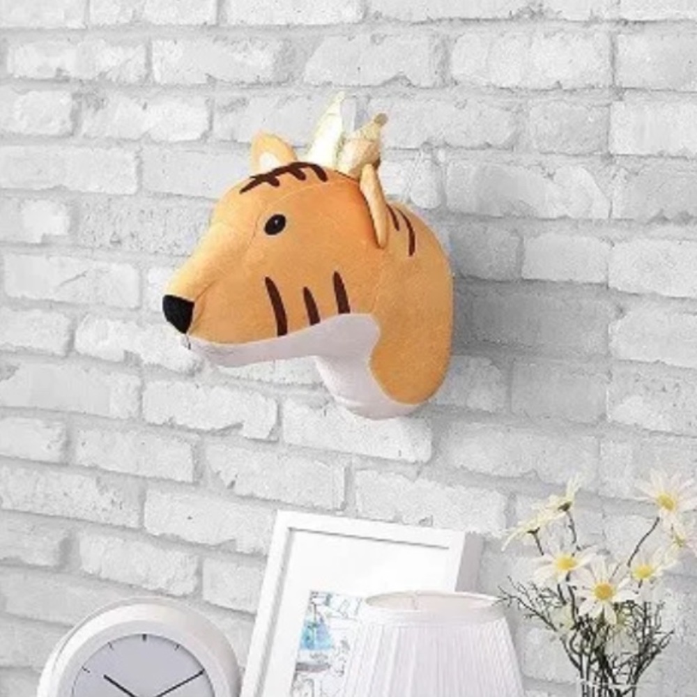 Piper Kids Wall Decor Lion Tiger Crown New NWT